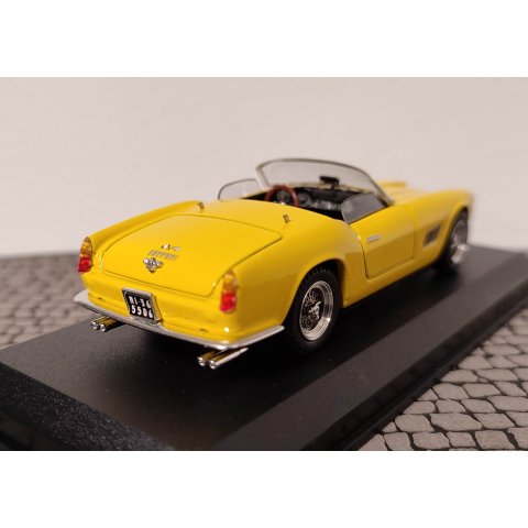 Ferrari 250 California - 1/43 Art Model