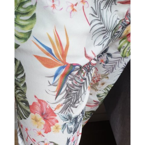 Pantalon fluide blanc feuillages et fleurs exotiques multicolores
