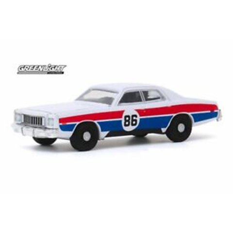 PLYMOUTH Fury 1976 #86 White - 1:64 Greenlight 30156