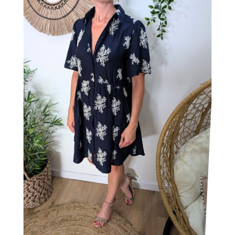  Robe chemise femme marine broderies fleuries écrues