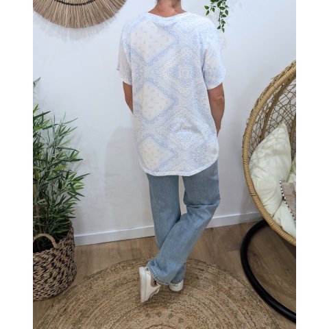 T-shirt femme blanc motifs baroques bleu ciel Severina